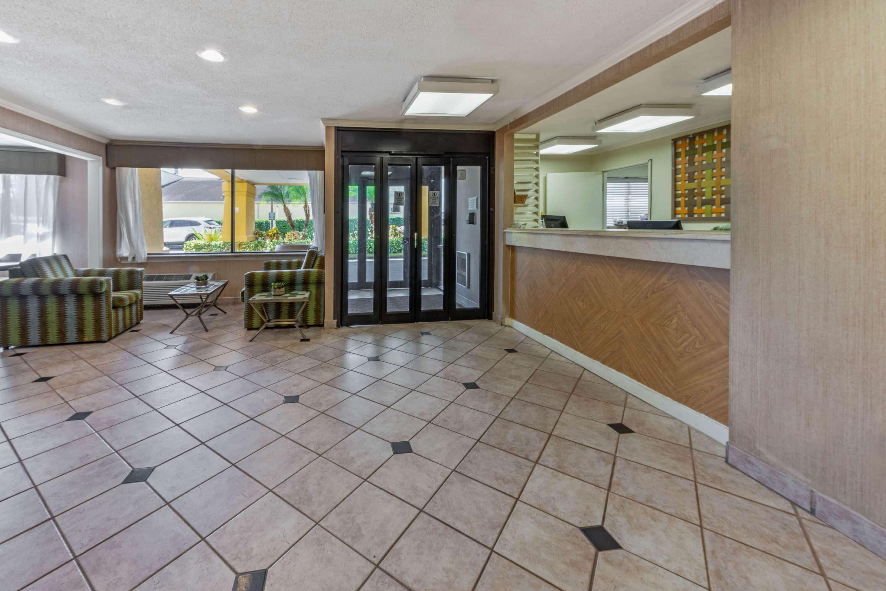 坦帕布兰顿西拉金塔套房酒店 Heartland 外观 照片